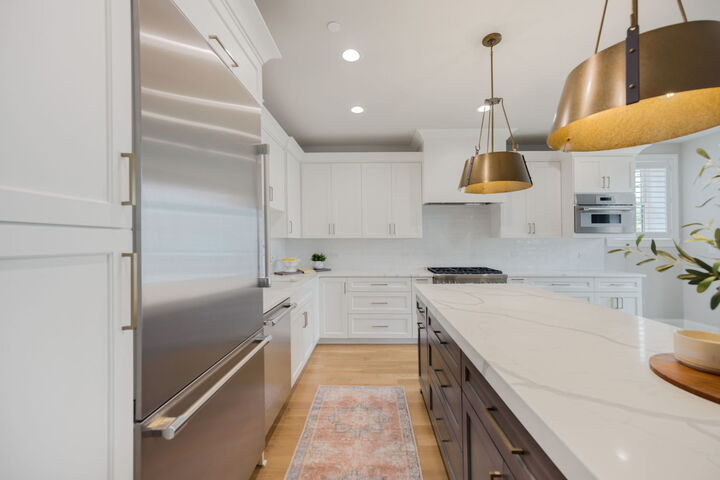 Property Photo:  514 Hillgrove Avenue 202  IL 60558 