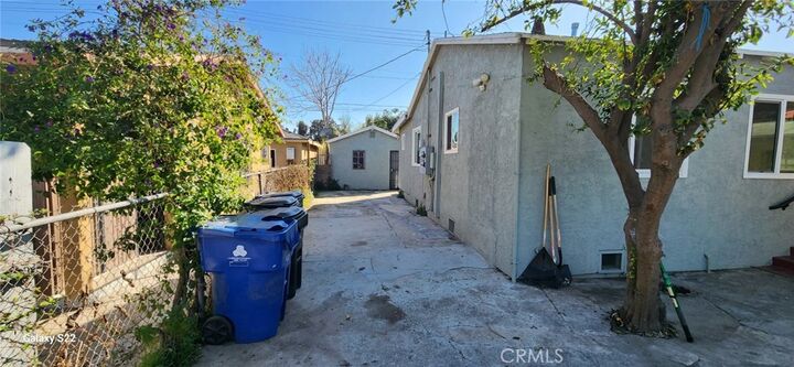 Property Photo:  1726 W 55th St  CA 90062 