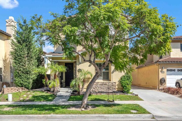Property Photo: 1625 Falling Star Dr CA 91915