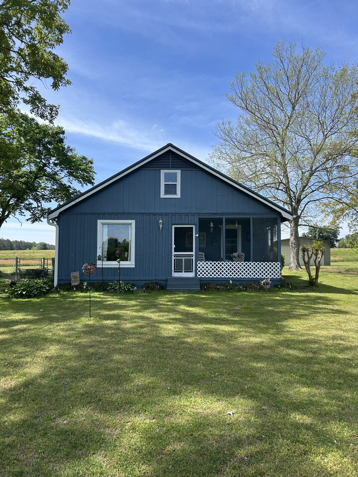 Property Photo:  3655 Waynesboro Hwy  TN 38464 