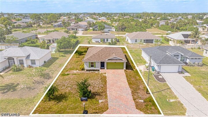 Property Photo:  1607 NE 35th Lane  FL 33909 