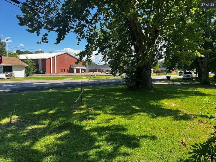 Property Photo:  105 West Spruce  TX 75949 