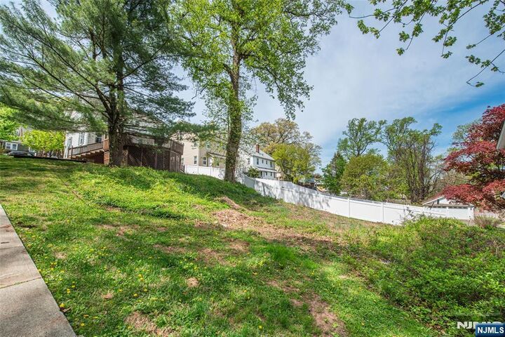 Property Photo:  257 McCosh Road  NJ 07043 