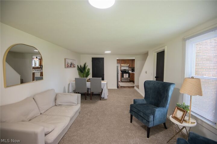 Property Photo:  1528 Stepney Street  OH 44446 