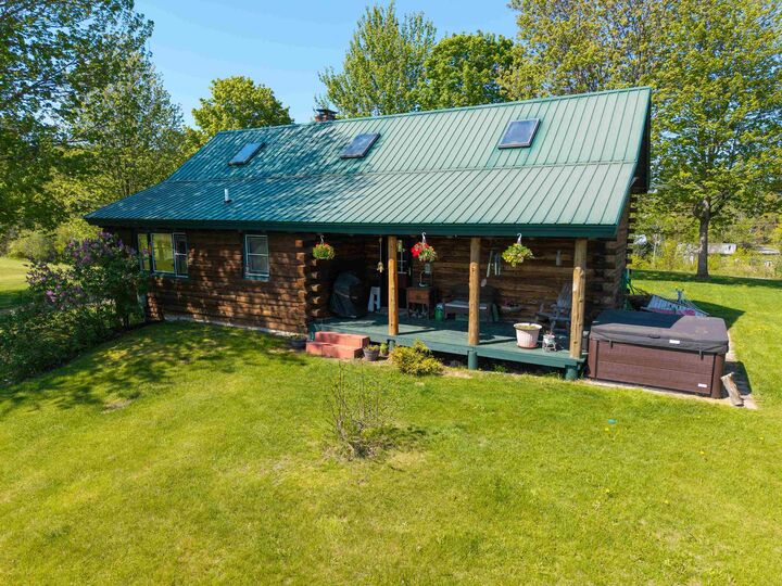 Property Photo: 10 Duval Road NH 03598