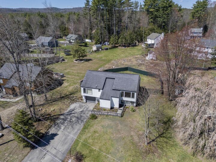 Property Photo:  70 Boxwood Circle  NH 03055 