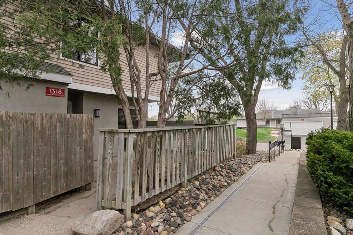 Property Photo:  1318 Landmark Trail N  MN 55343 