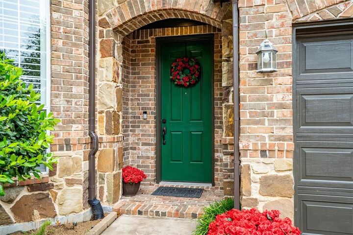 Property Photo:  1217 Dayton Drive  TX 76226 