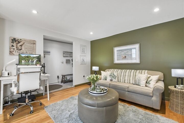 Property Photo:  909 E 2nd Street 1  MA 02127 