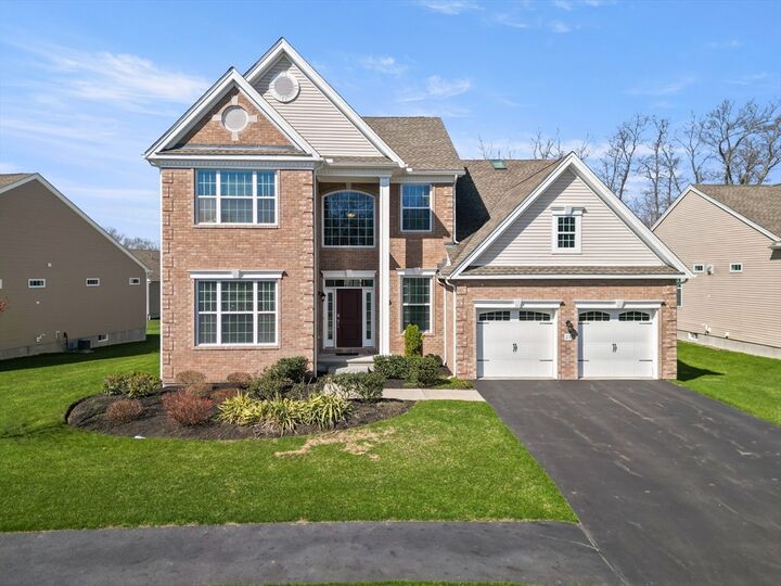 Property Photo:  23 Sequoia Dr 23  MA 01844 
