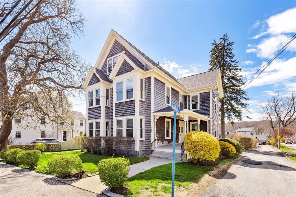 Property Photo:  125 Main St  MA 01966 