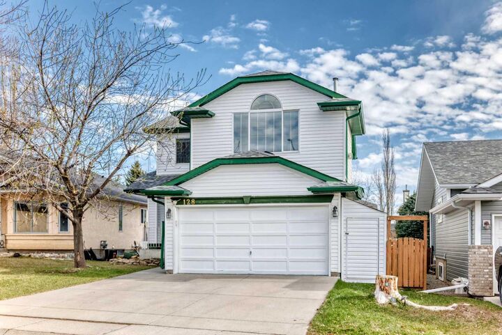 Photo de la propriété:  128 Harvest Park Road NE  AB T3K 4H9 
