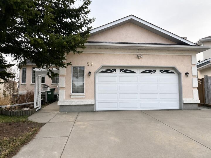 59 Edgebrook Circle NW — photo 1