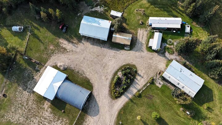 Property Photo: 53412 Highway 748 East AB T7E 3S9