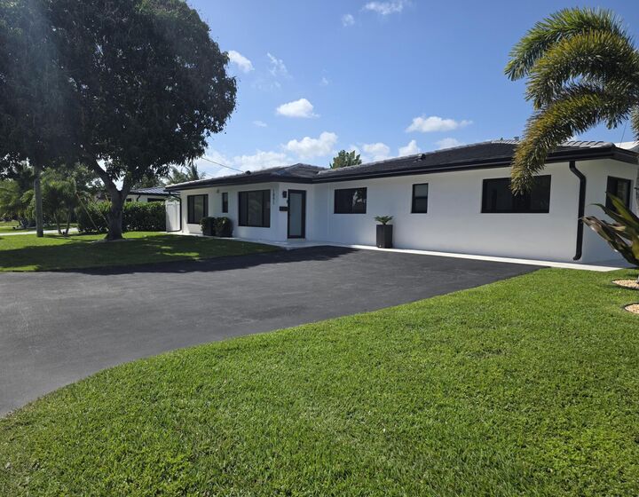 Property Photo:  491 SE 19th Avenue  FL 33060 