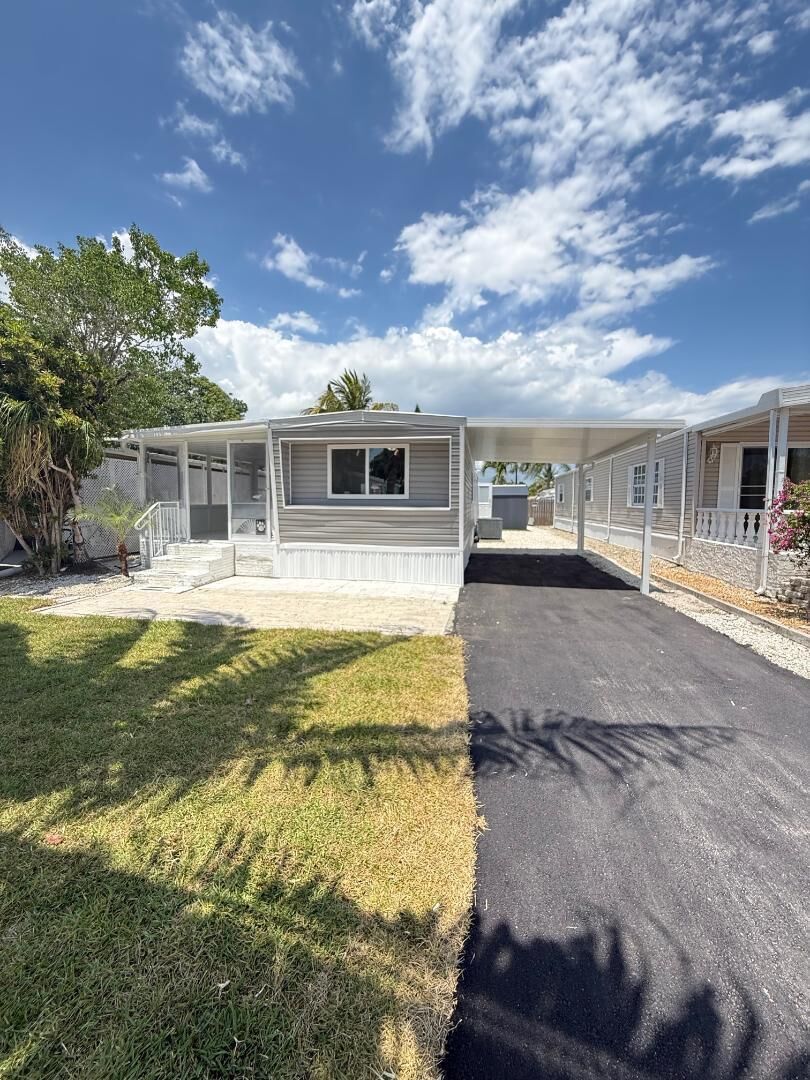 Property Photo:  2611 E Marina Drive  FL 33312 