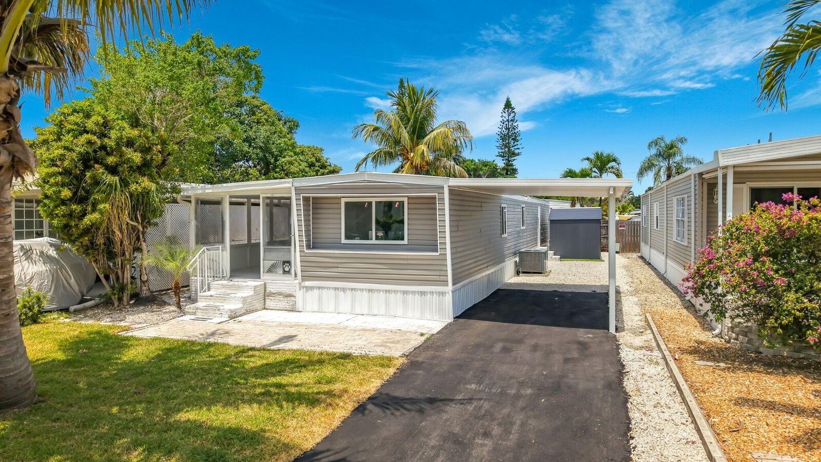 Property Photo:  2611 E Marina Drive  FL 33312 