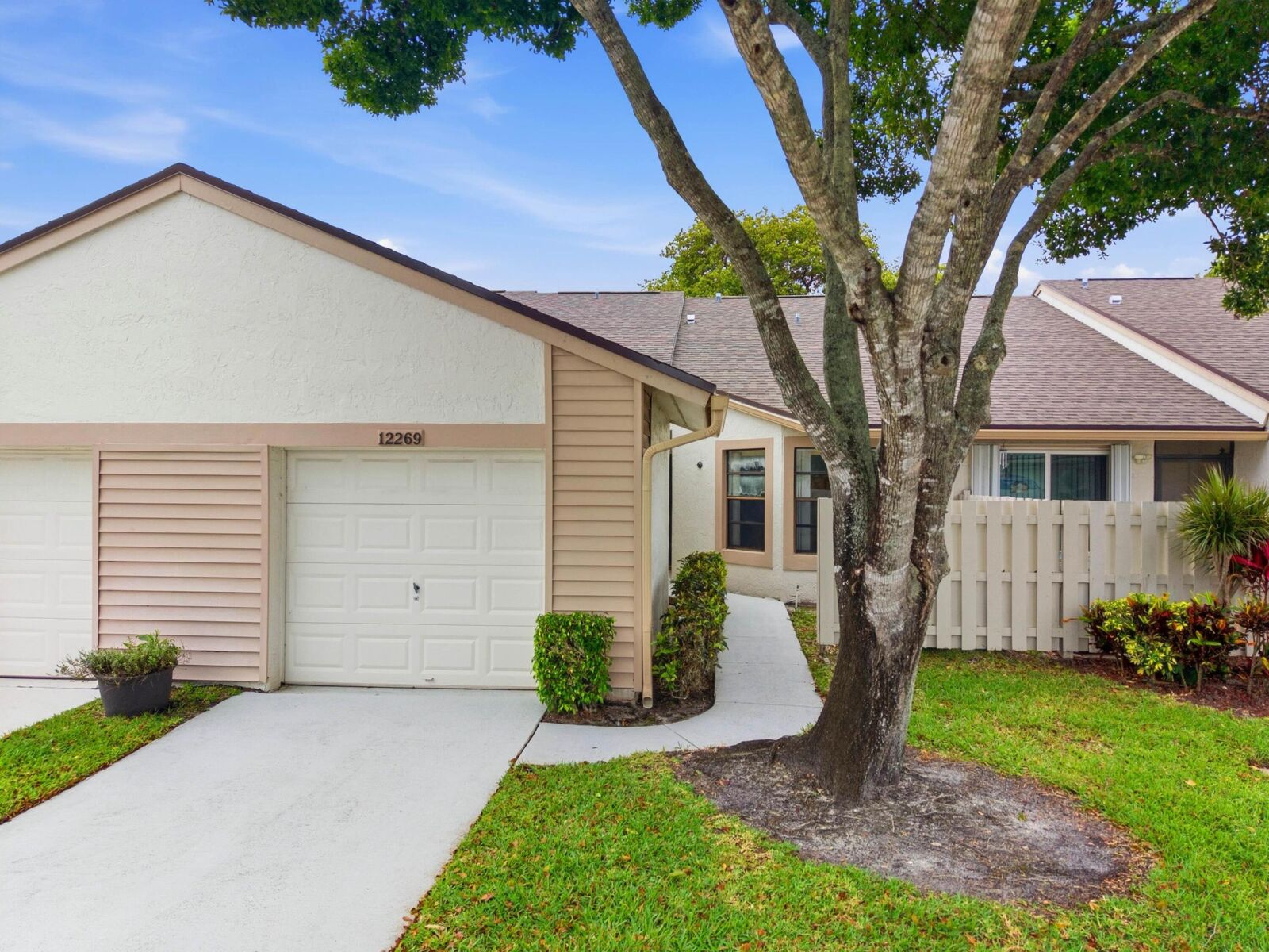 Property Photo:  12269 Country Greens Boulevard  FL 33437 