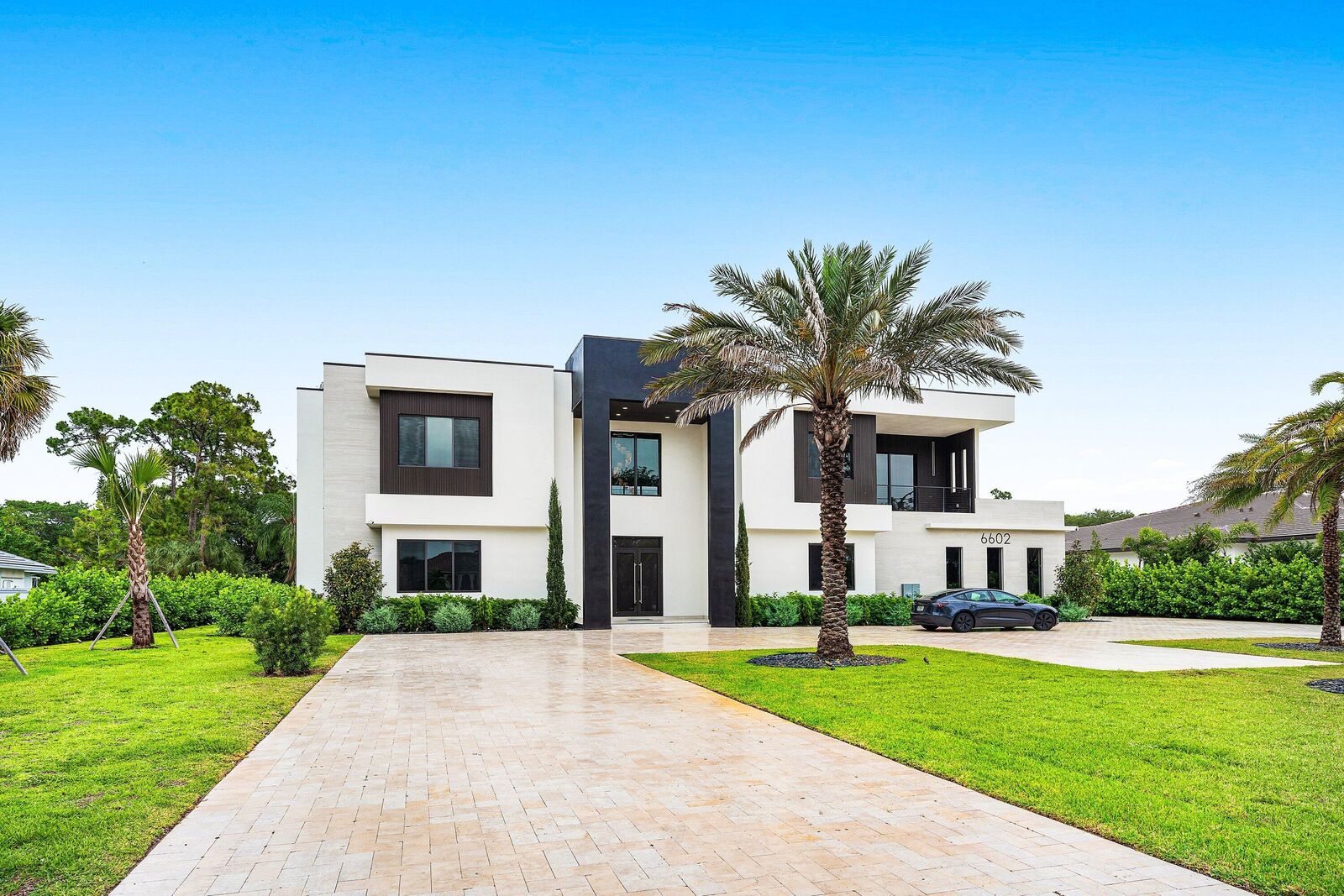 Property Photo:  6602 NW 62nd Terrace  FL 33067 