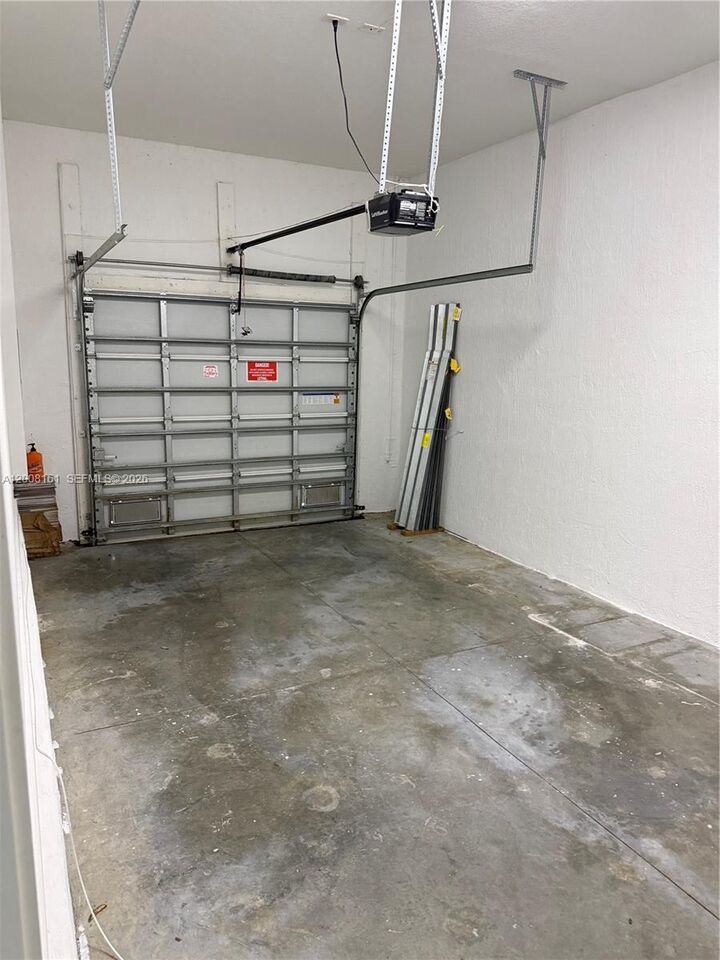 Property Photo:  731 SW 11th St  FL 33034 