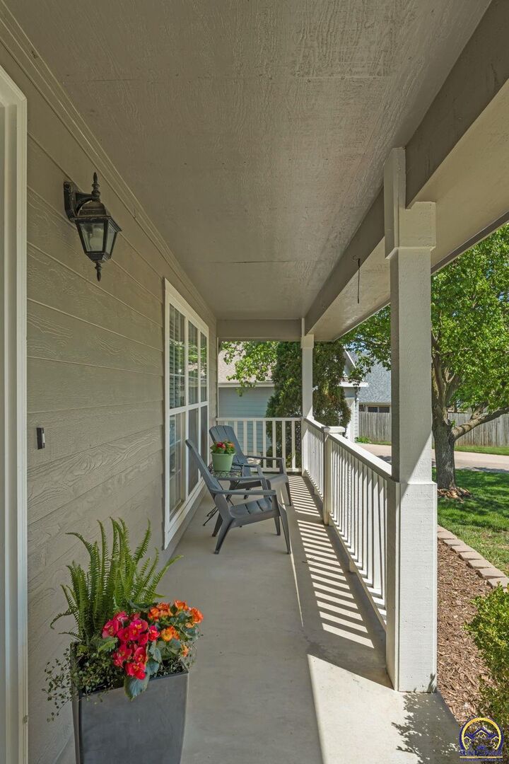 Property Photo:  3639 SW Glendale Dr  KS 66614 