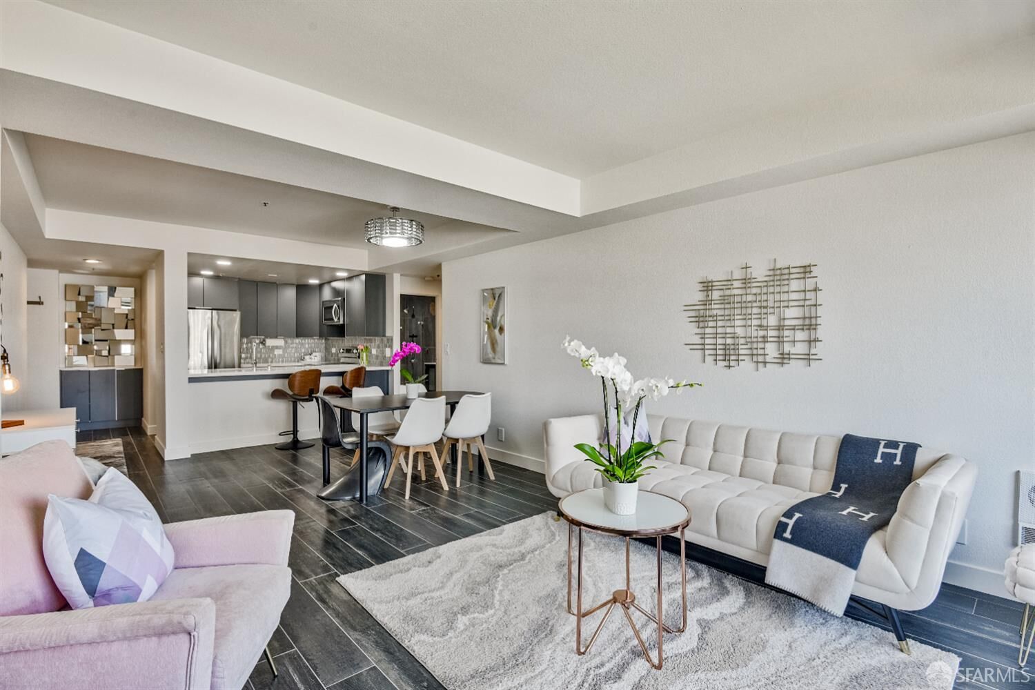 Property Photo: 601 Van Ness Avenue 801 CA 94110