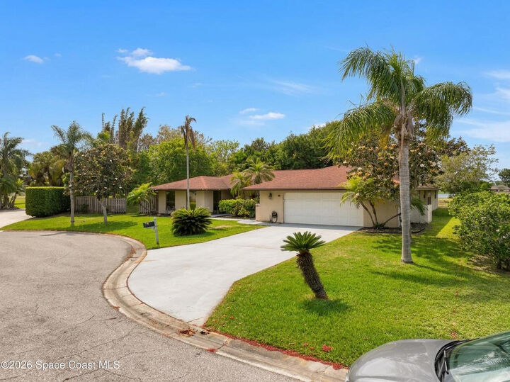 Property Photo:  536 Southern Hills Court  FL 32940 