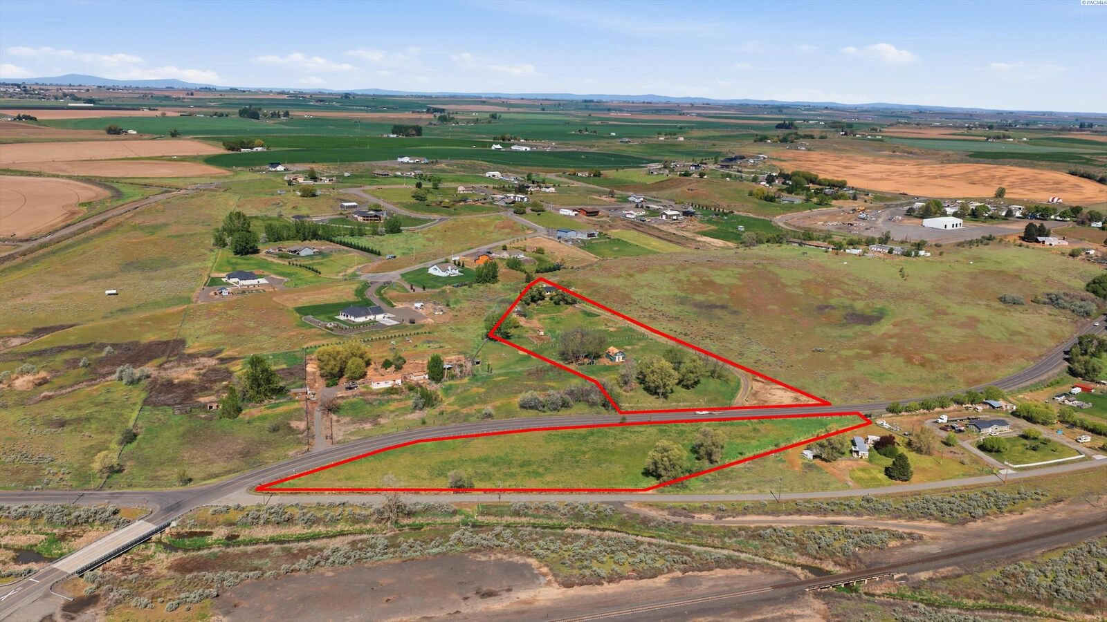 Property Photo: 351 W Eltopia West WA 99330