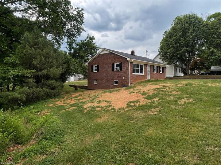 Property Photo:  443 Pads Road  NC 28697 