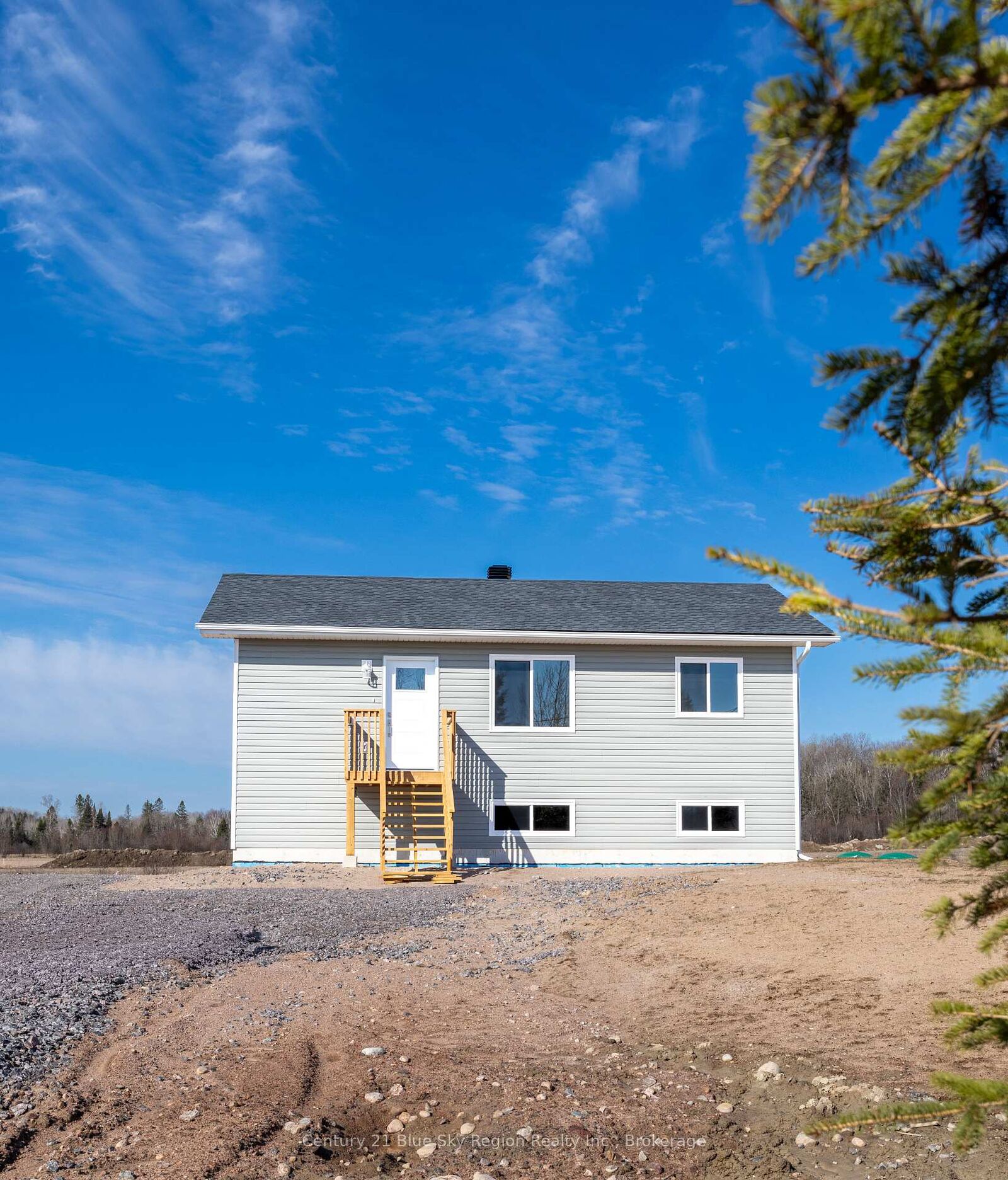 Property Photo:  201 Talon Crescent S  ON P0H 2E0 