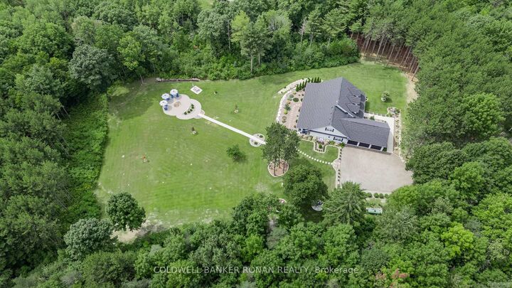 Photo de la propriété: 287 Dorion Road ON L9M 0M4