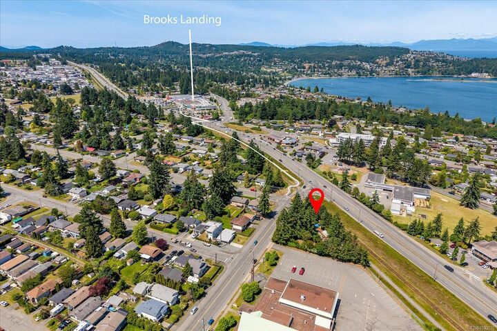 1790 Waddington Rd — photo 1