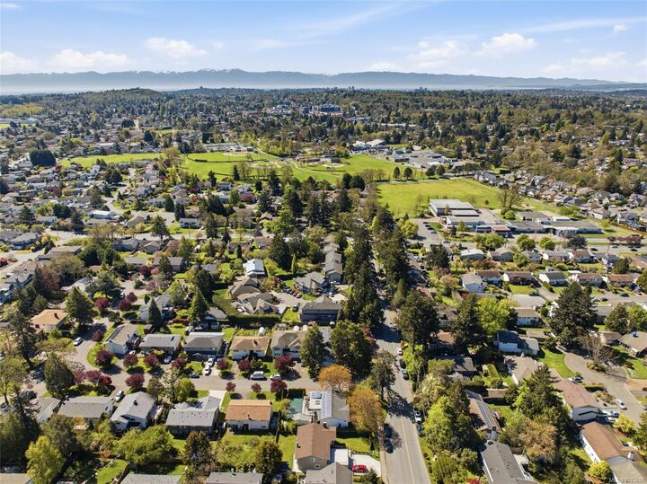 Property Photo: 4351 Torquay Dr BC V8N 3L3