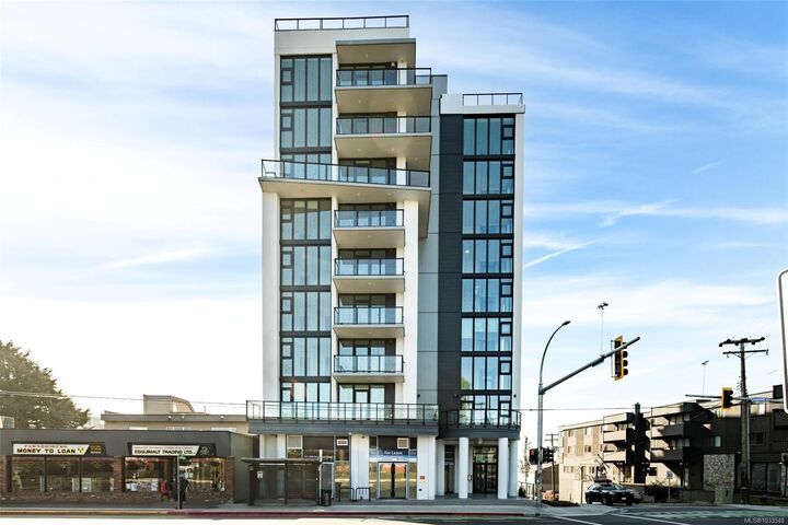 899 Esquimalt Rd #807 — photo 1