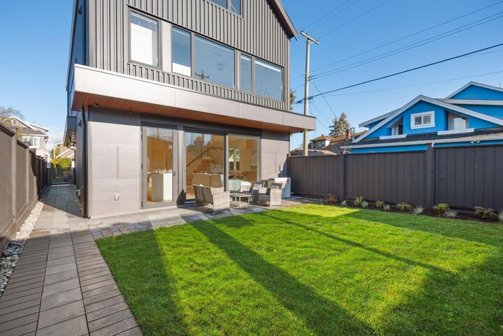Property Photo: 3620 W 20th Avenue 2 BC V6S 1E8