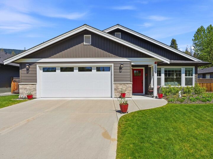 1024 Celia Crescent — photo 1