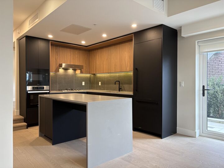 Property Photo: 125 W 41st Avenue BC V5Y 2S2