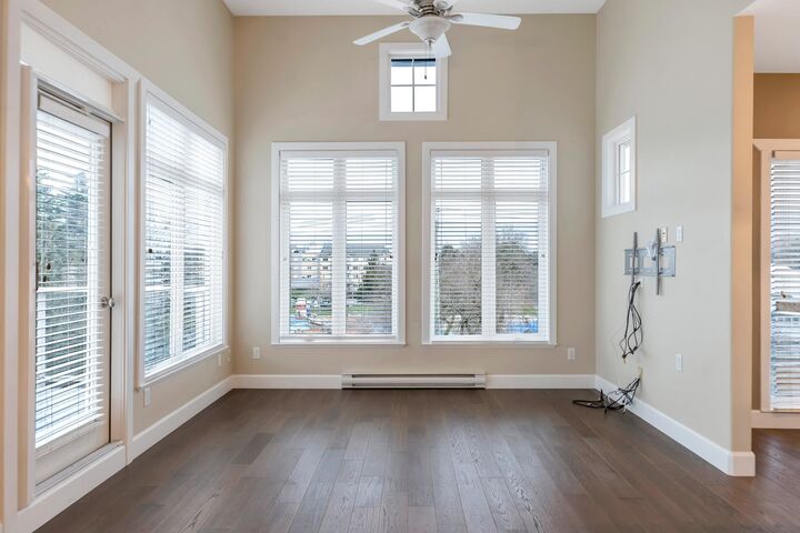 Property Photo: 4280 Moncton Street 417 BC V7E 6T4