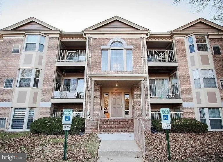Property Photo:  205 Star Pointe Court 1C  MD 21009 