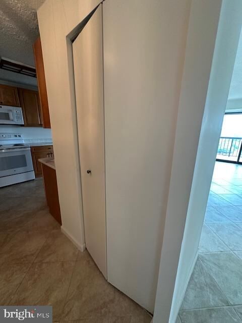 Property Photo:  200 N Pickett Street 1512  VA 22304 