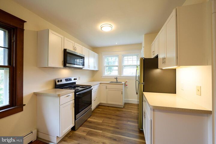 Property Photo:  53 W Knowlton Road  PA 19063 