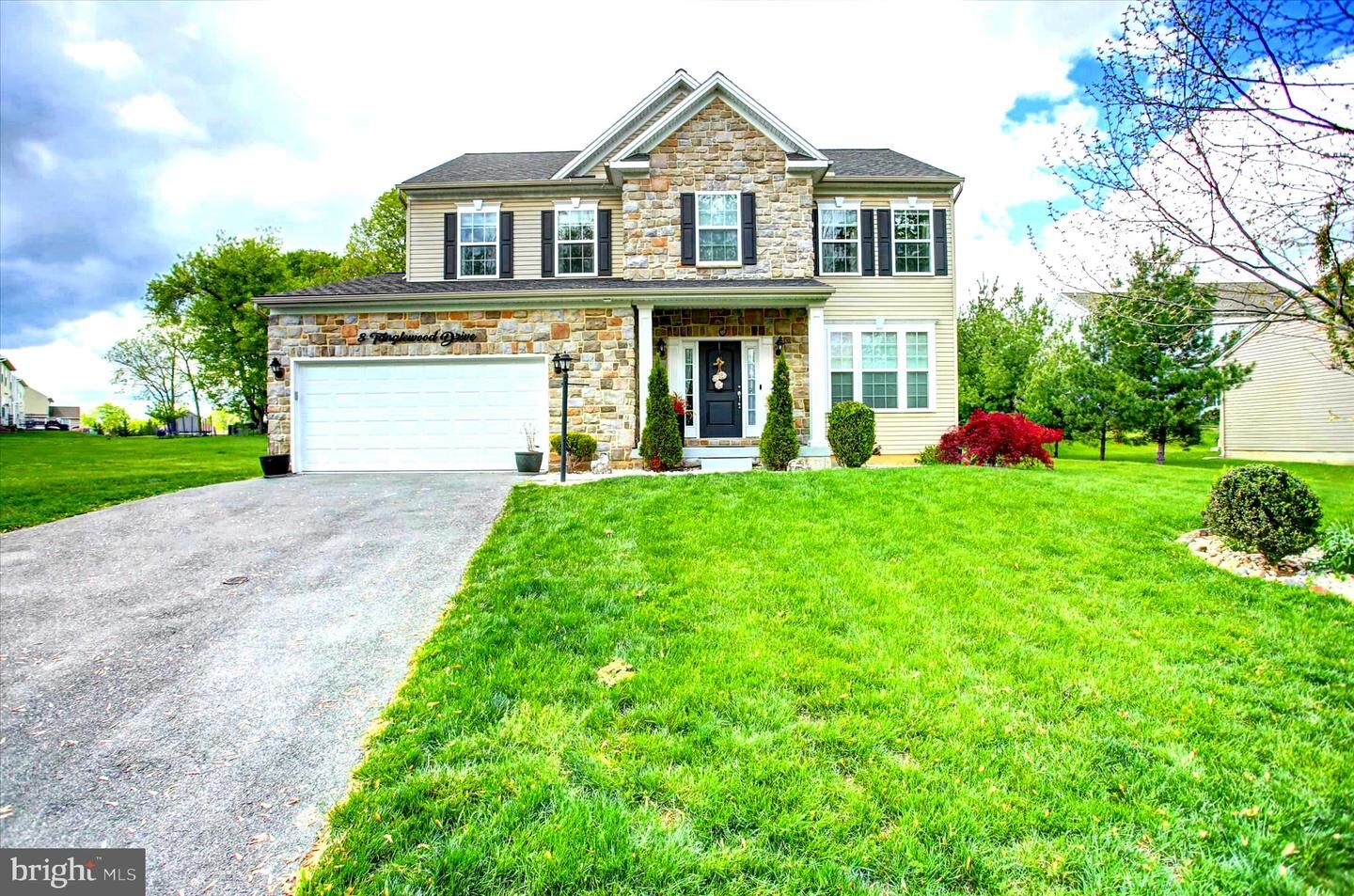 Property Photo:  8 Tanglewood Drive  PA 17050 