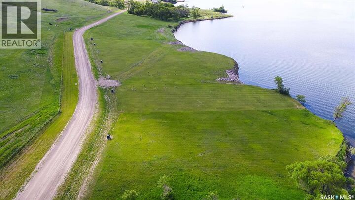 Property Photo:  805 Daniel Drive  SK S0G 0A2 