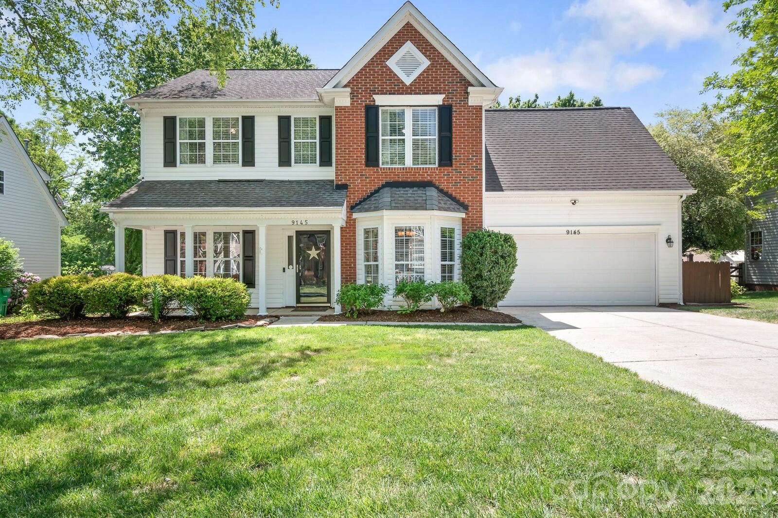 Property Photo: 9145 Babbitt Way NC 28216