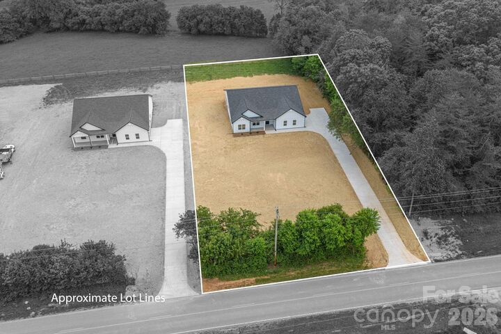 Property Photo: 1355 Zeb Haynes Road NC 28650