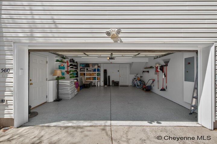 Property Photo:  5410 Sunset Dr  WY 82009-9999 