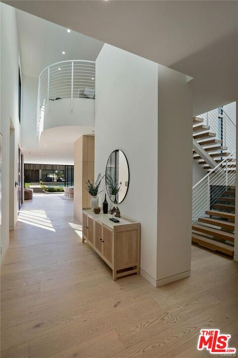 Property Photo:  4939 Petit Ave  CA 91436 