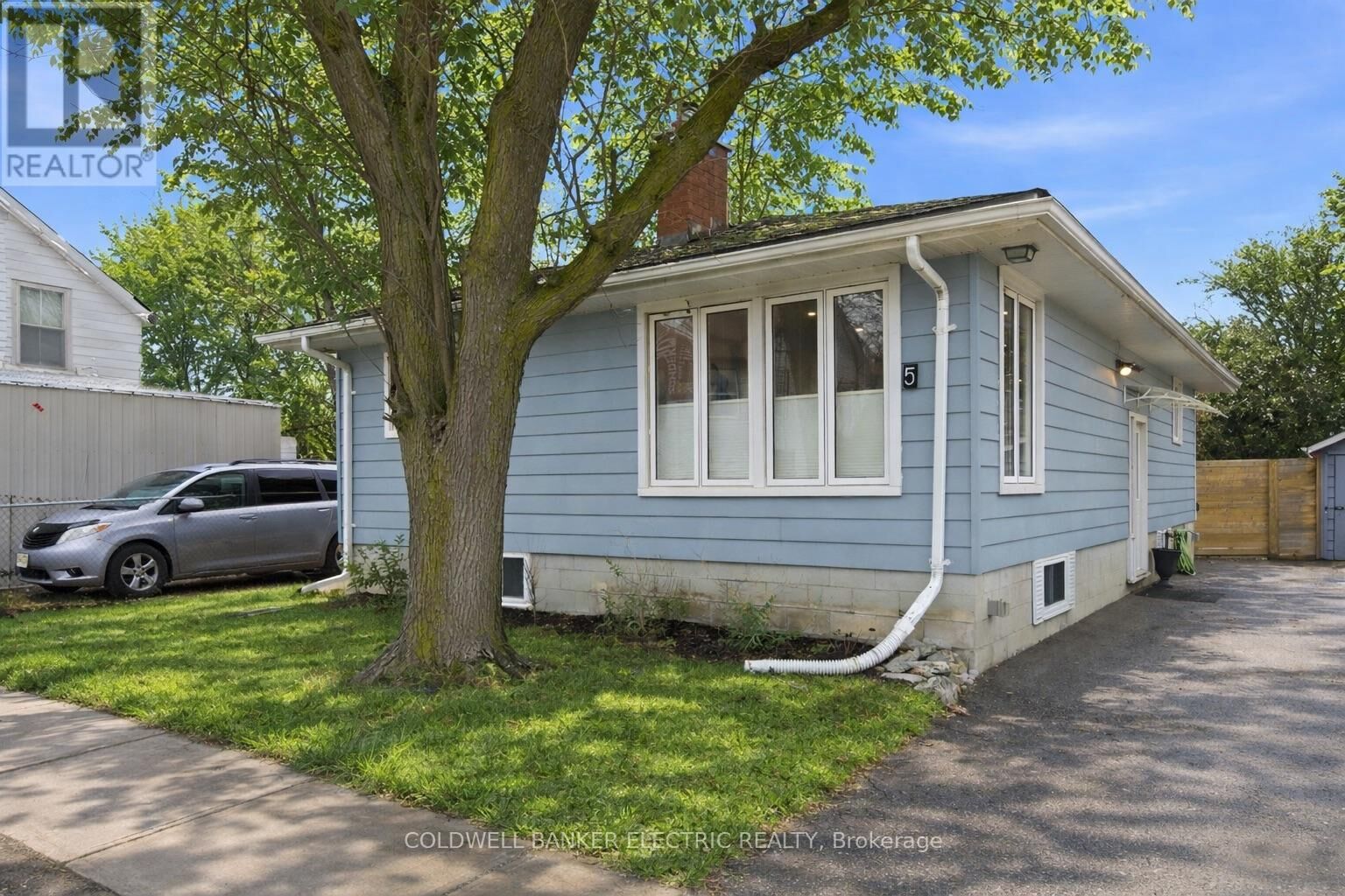 Property Photo:  5 Church Street South  ON L0C 1H0 