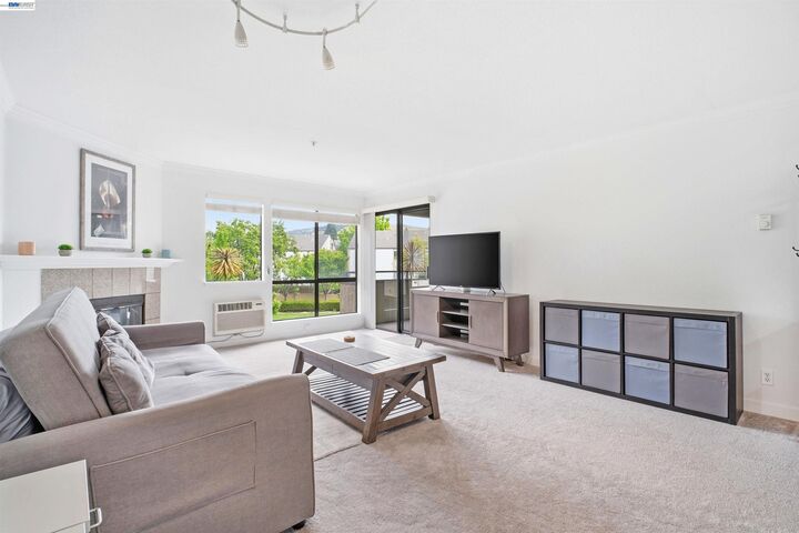 Property Photo:  39078 Guardino Dr 208  CA 94538 