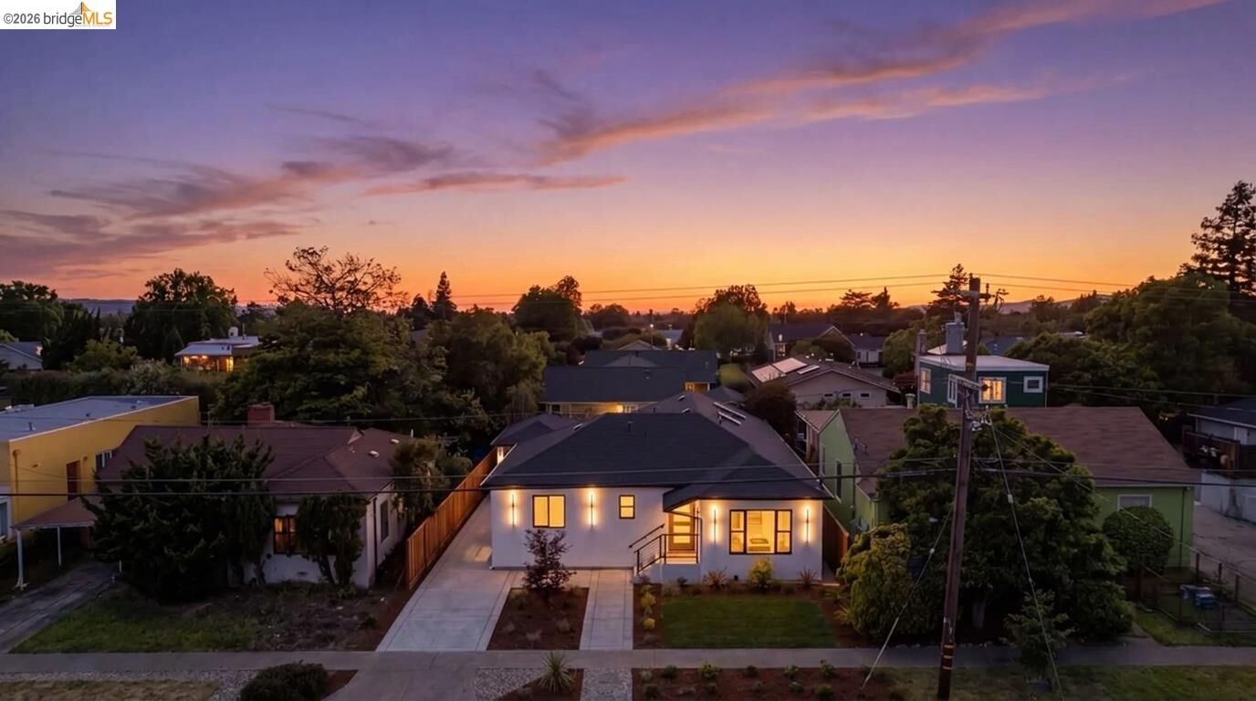Property Photo:  611 Norvell St  CA 94530 